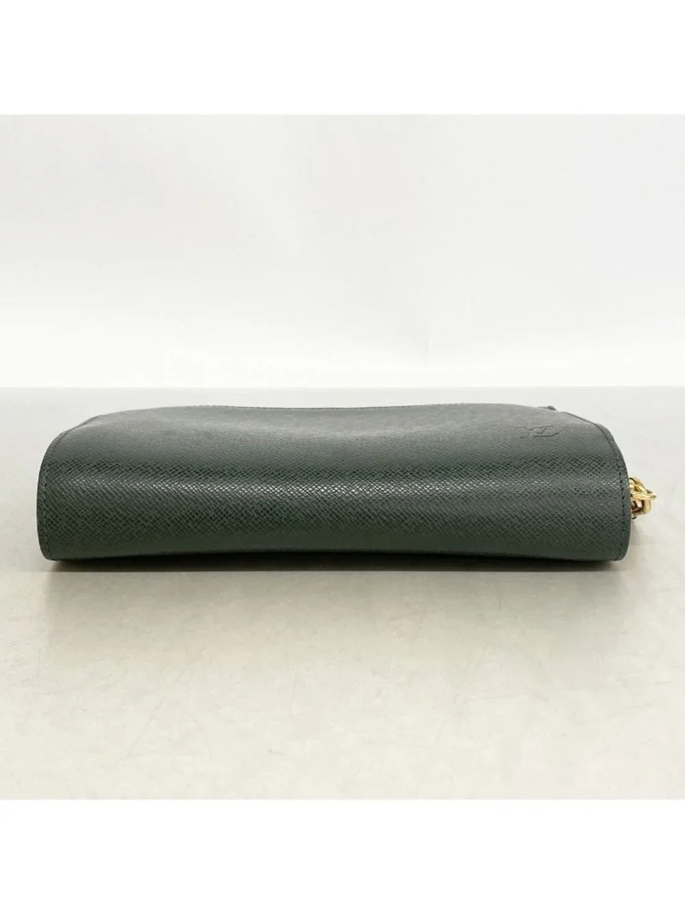 Louis Vuitton Clutch Taiga Baikal Epi